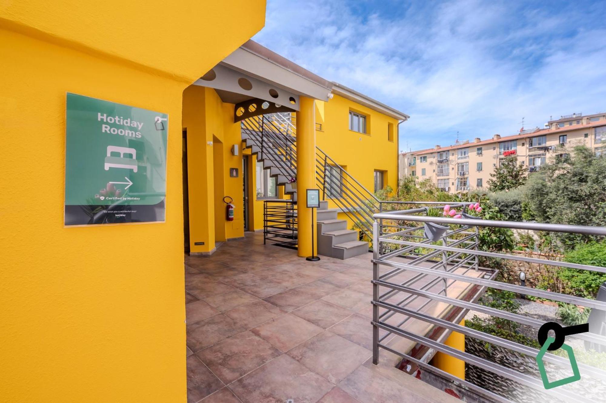 Hotiday Aparthotel Firenze Florença Exterior foto